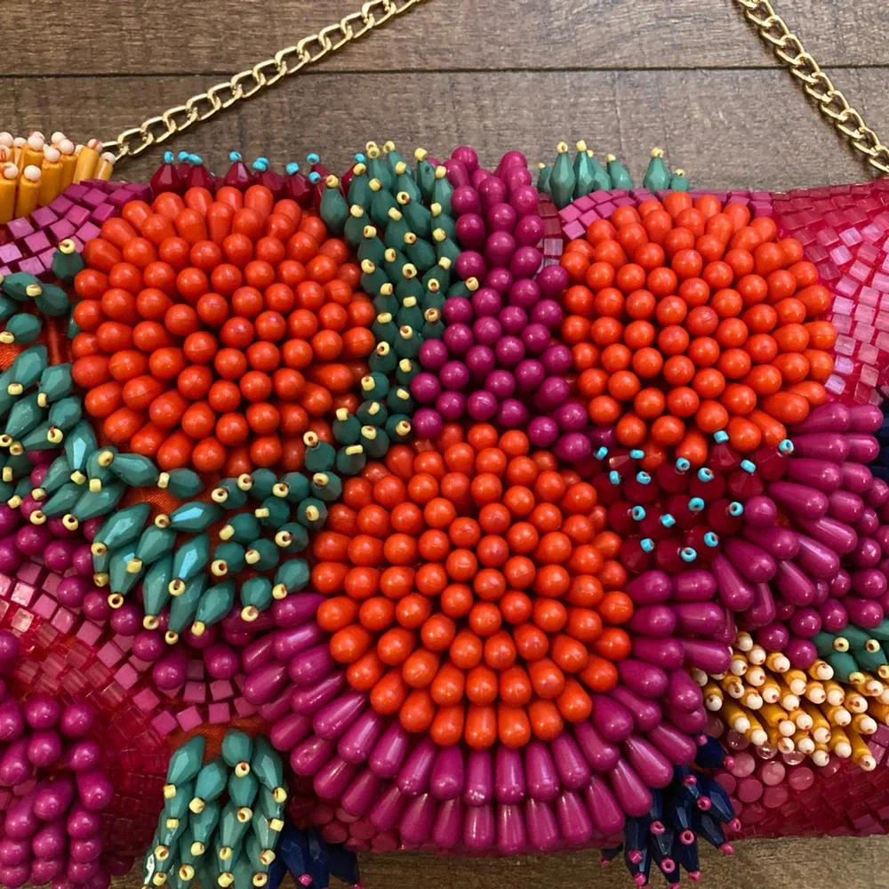 Handcrafted in India NWT Tropical Beaded Clutch Gold Chain Crossbody Purse Viral